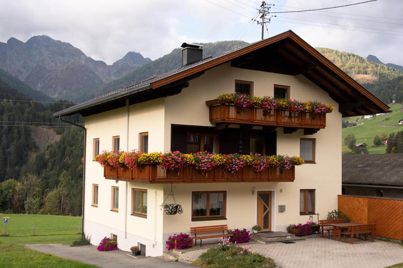 Haus Guggenberger Hotell Liesing Exteriör bild